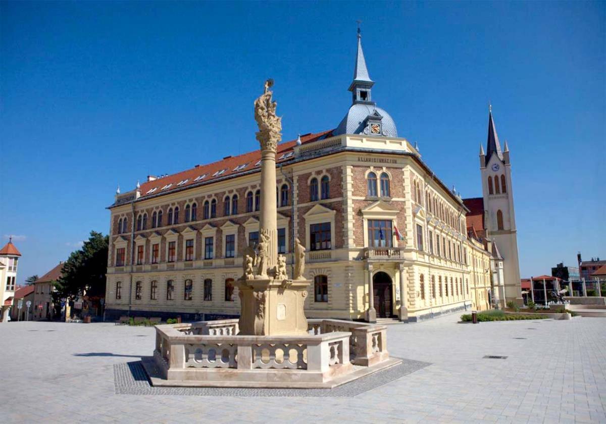 Pegazus Apartman Кестхей Экстерьер фото